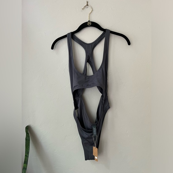 🩶SKIMS SWIM CUT OUT MONOKINI SWIMSUIT GUNMETAL S M L - Picture 4 of 5